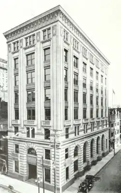 Image 13The 1909 Standard Bank Building at 15 King Street West in Toronto, designed by Darling and Pearson. It was demolished in 1965. (from Standard Bank of Canada)