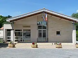 The town hall in Saint-André-et-Appelles