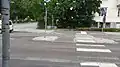 Cyclist passage (motorists must lower their speed, but cyclists should only cross if it can be done without danger)