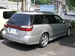 1998–2004 Subaru Legacy Touring Wagon with clear rear turn signal lenses and amber bulbs