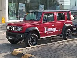 Suzuki Jimny 5-door (front)