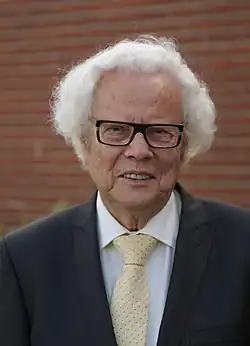 Valen in 2009