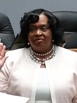 Headshot of Holsey-Hyman raising her right hand to affirm an oath