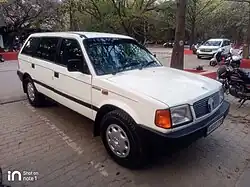 Front right quarter view