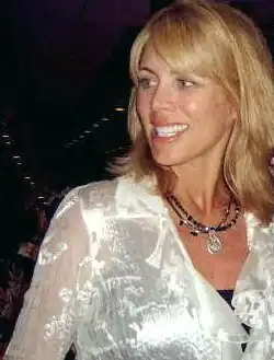 Teri Ann Linn (1979), The Bold and the Beautiful star