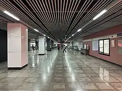 Line 10 concourse