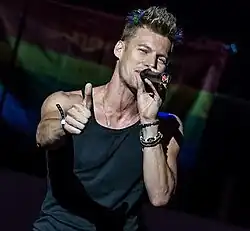 Thomas Puskailer performing in Prague
