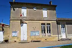 The town hall in Tizac-de-Curton