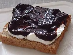 Toast with quark and schmootsch