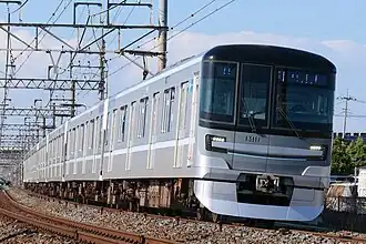 Hibiya line 13000 series