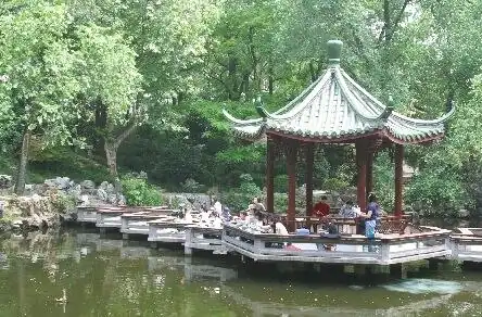The Sanhao Wood Restaurant (三好坞) in the Siping Campus