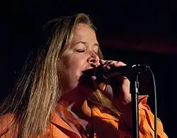 Nelson performing in 2009