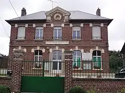 The town hall and school of Trefcon