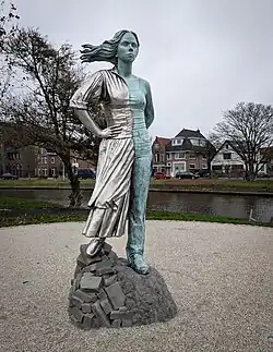 Statue of Trijn Rembrands