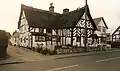 Alrewas has several vernacular timber-framed houses. Shakespeare Cottage in Main Street was built in the 17th century and extended in the 19th.[15] (1993)
