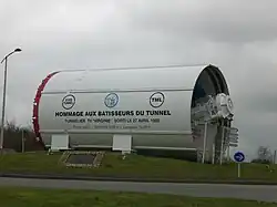 The tunnel boring machine in Coquelles, as a tribute to the builders of the tunnel