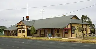 Uranquinty Hotel