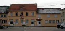 The town hall in Uriménil