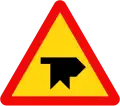W.207i: Road junction with priority