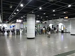 South concourse (Line 3)