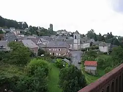 The church and surrounding buildings in Vignols
