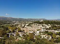 The village overlooked by the Château de Villeneuve-Loubet
