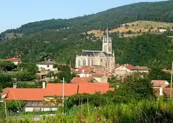The church and surrounding buildings in Villevocance