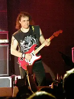 Vladimir Holstinin performing for Aria