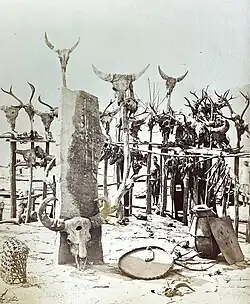 Vanhnualiana's tomb by R.G. Woodthorpe