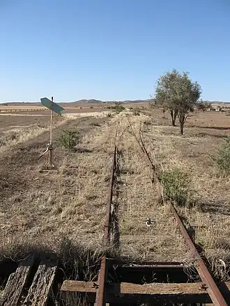 The Peterborough–Quorn railway line, which closed in 1988, at Walloway locality in 2006. Two&nbsp;years&nbsp;later&nbsp;the&nbsp;rails were removed.