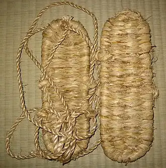 Waraji woven entirely from rice straw (somewhat finer straw, and more tightly packed, than the festival zori above)