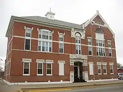 White County Courthouse in Carmi