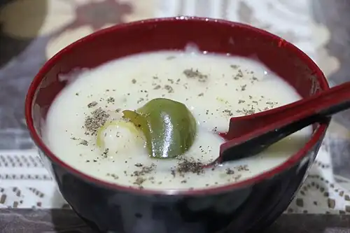 Portobello soup with capsicum (bell pepper) and a sprinkle of black pepper