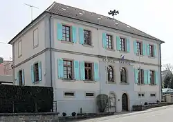 The town hall and school in Willer