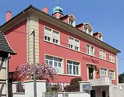 The town hall and school in Wolfersdorf