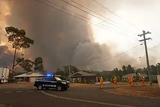 Bushfire moving towards Yanderra in December 2019