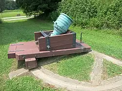 15-pouce Vallière pierrier mortar at Yorktown Battlefield, side view
