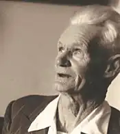 Tritton photographed by John Meredith in 1956