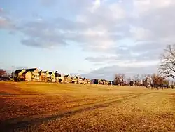 Harbor Town and Downtown (background) from the Mississippi River Park (2014)