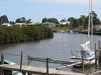 Banks of the Franklin River looking south towards Wilsons Promontory