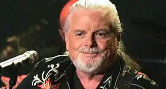 McKenzie performing on Germany's 50 Jahre Rock! Love Songs in 2004
